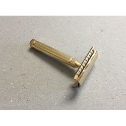 Rasoir de sureté Fatip " Il Piccolo. Gold". Rasoir à peigne fermé.