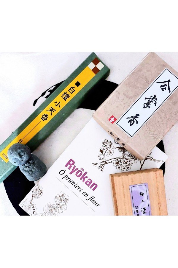 Encens japonais extra-long Shouten koh  Santal Byakudan. Nippon Kodo. Bois de santal premium.