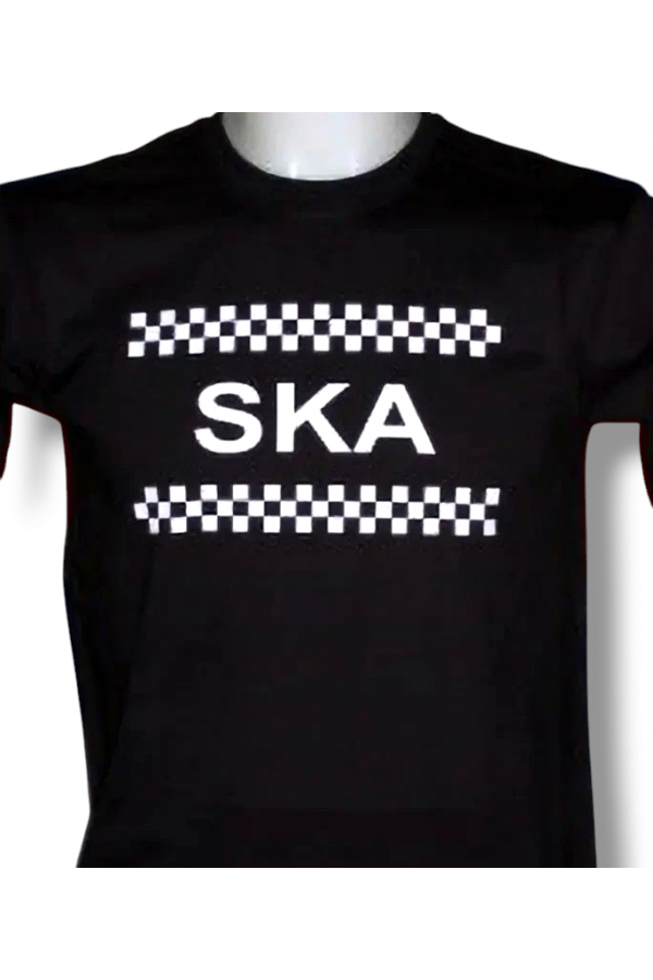 T-shirt noir Ska damier. Grand logo blanc souligné d'un damier. Existe en 6 tailles.