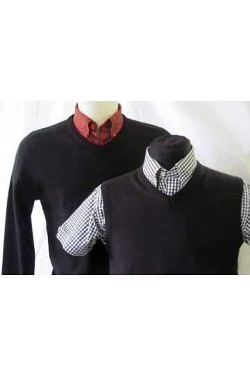 Pull Col V tank top noir Moonstomp Clothing + Pull col V manches longues + Chemise Relco London vichy noir.