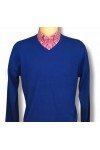 Pull col en V bleu royal. Moonstomp Clothing. Manches longues. 5 tailles disponibles. Chemise relco london vichy rouge.