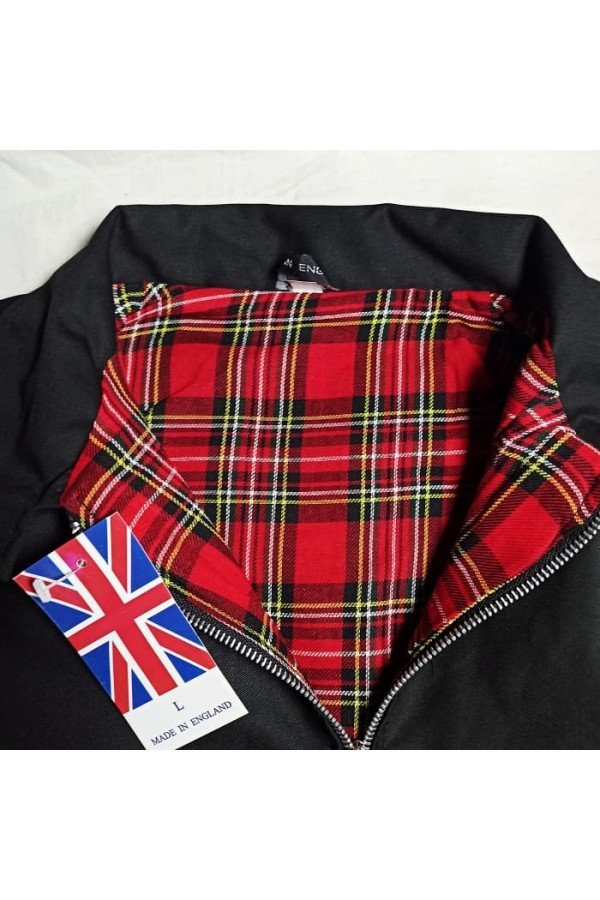 Blouson harrington jacket , noir, col ouvert. Doublure intérieure écossais rouge.
