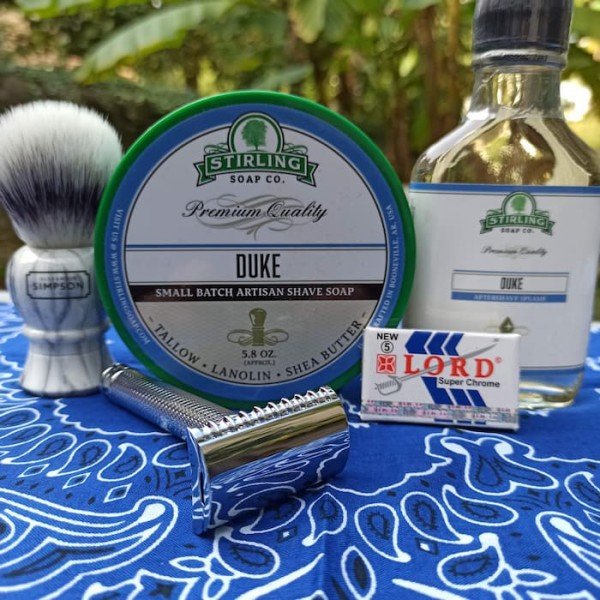 Savon à raser Duke et aftershave  Duke; blaireau Simpson "Islington" , rasoir Mûhle R89 Grande ;lames Lord.