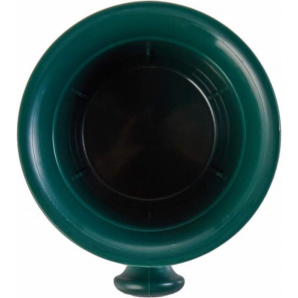 Intérieur du bol de rasage Proraso avec des stries pour faciliter le montage de la mousse de rasage.