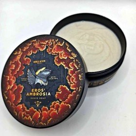 Savon de rasage Noble Otter "Eros Ambrosia" pot ouvert.