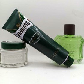 Pack fraicheur Proraso Vert  rafraichissant : avant-rasage , crème à raser, après-rasage