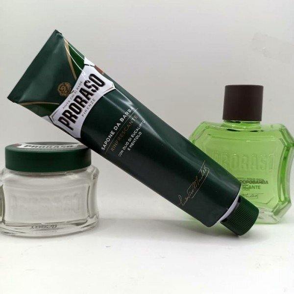 Pack fraicheur Proraso Vert  rafraichissant : avant-rasage , crème à raser, après-rasage