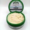 Zoom sur le savon de rasage Stirling Glacial Spearmint, une pâte souple facile à charger au blaireau.