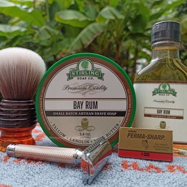 Après-rasage Stirling "Bay Rum" + savon à raser Stirling "Bay Rum" + rasoir Mühle "R89RG"