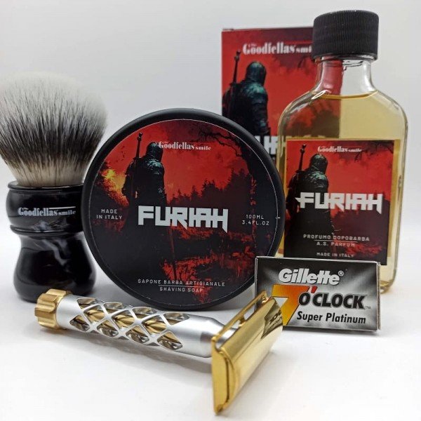 Kit rasage Furiah savon et après-rasage, blaireau The Goodfelas Smile The Deep , Rasoir Valynor, lames Gillette.
