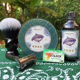 Savon à raser et après-rasage Noble Otter "Green Tea", rasoir Fatip "Metal Black", blaireau The Goodfellas Smile "Vortice"