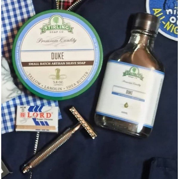 Après-rasage Stirling "Duke" + savon à raser Stirling "Duke" + rasoir Merkur "34C".
